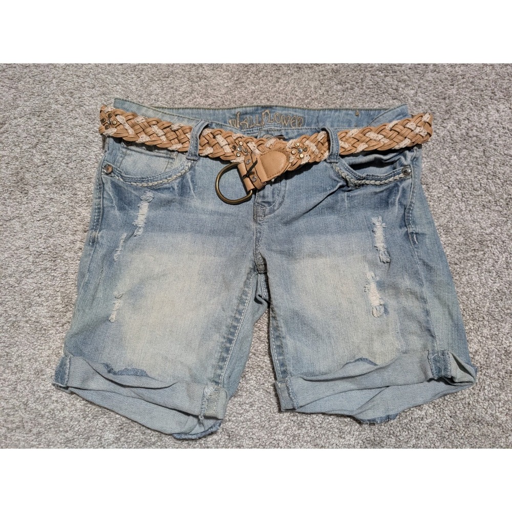 WallFlower Denim Shorts Womens 9 Light Blue Distressed Bermuda Braided Belt Boho